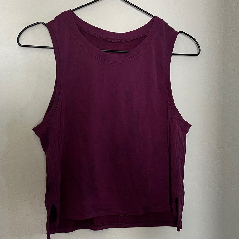 Lululemon train to be Sleeveless Top
